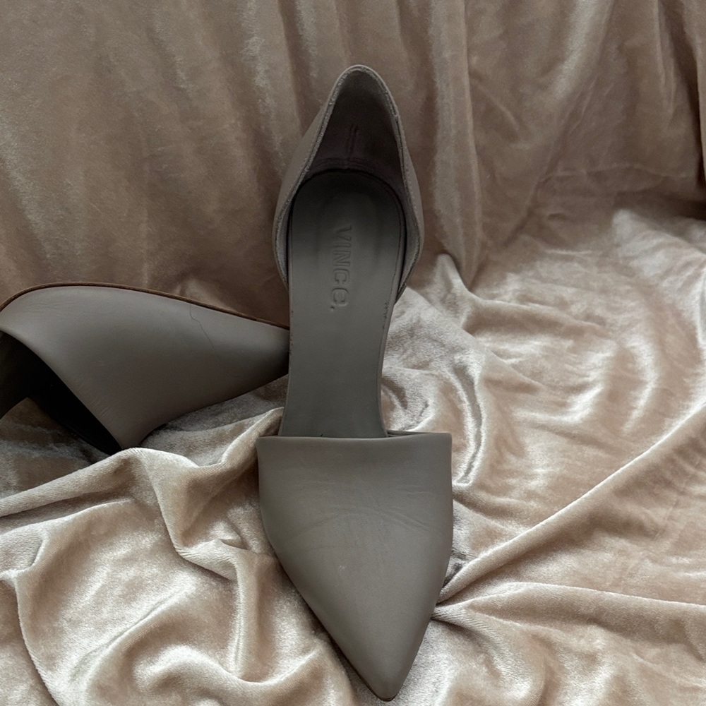 VINCE Gray Heels Size 6.5
